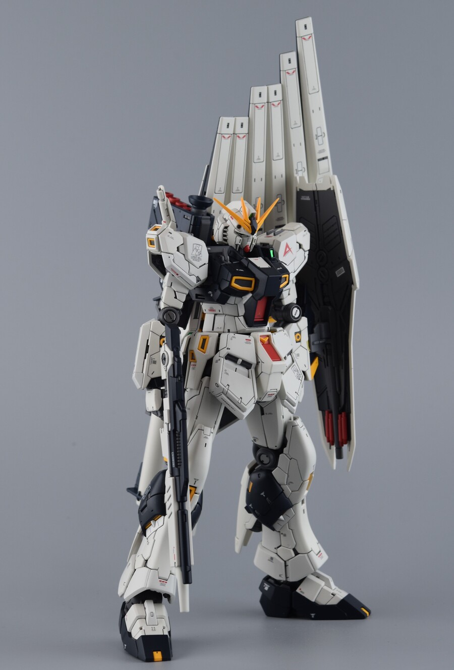 ﻿[RG] 뉴건담 RX-93 v Gundam_34.jpg