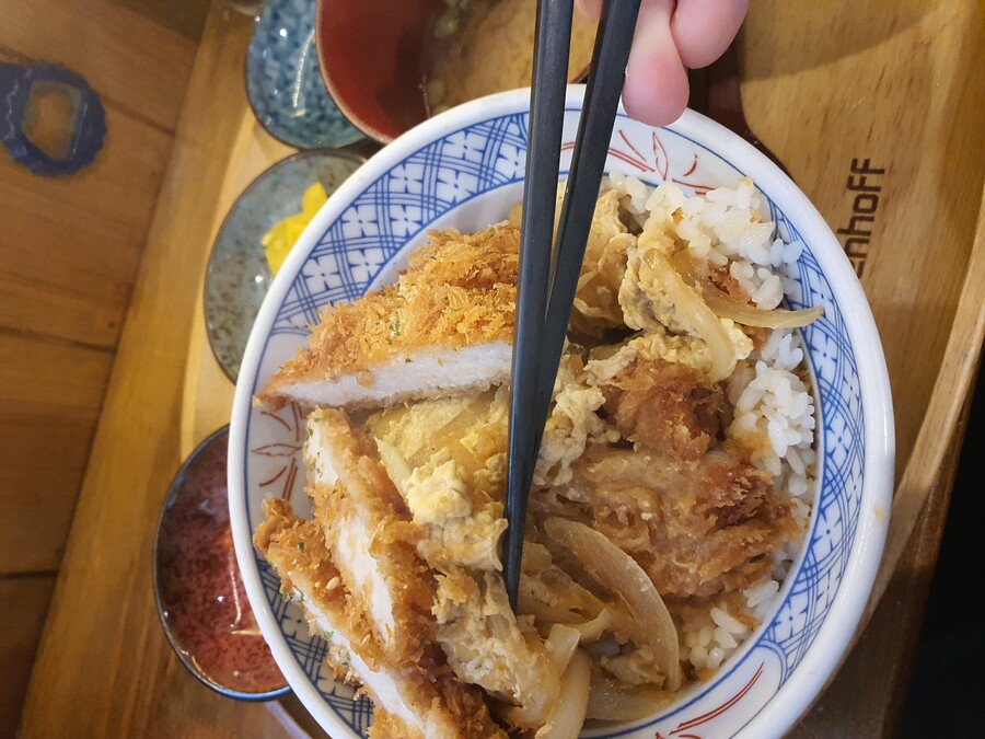 연남동에서 일식 덮밥 먹었습니다._7.jpg