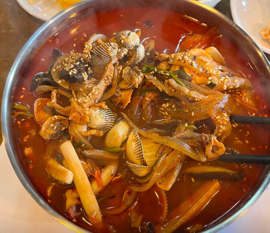 점심 뭐먹지.. | 유머 게시판 점심 뭐먹지.. | 유머 게시판 | 루리웹