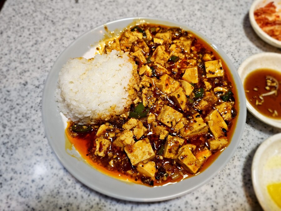 마파두부, 새우 군만두 미쳤어요!!!! 신설동 킹수제만두_2.jpg