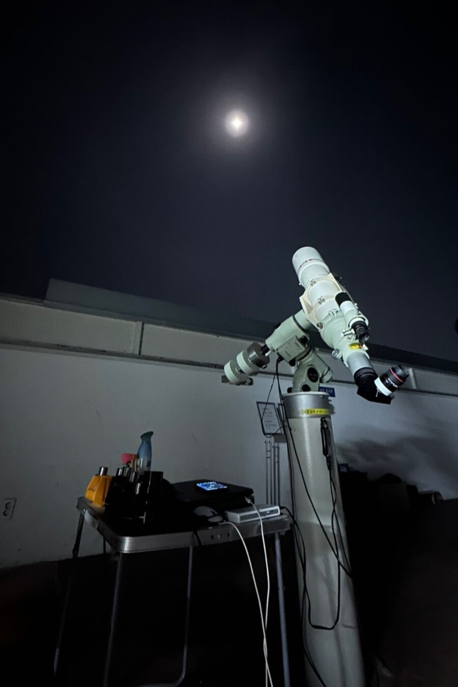 남궁루리 보름달입니다 같이 바라봅시다