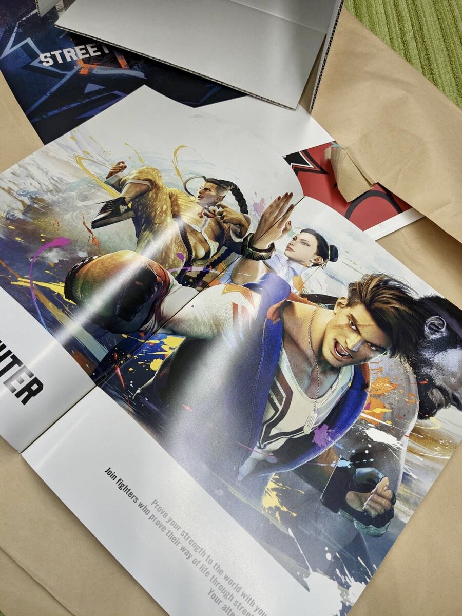 스트리트 파이터6 매드 기어 에디션 패키지(잡지, 피규어, 아트북, 스티커 세트)_2.jpg