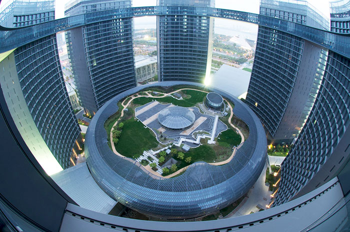 (대충 아동애니에 등장하는 악당본부 건물)_11.jpg