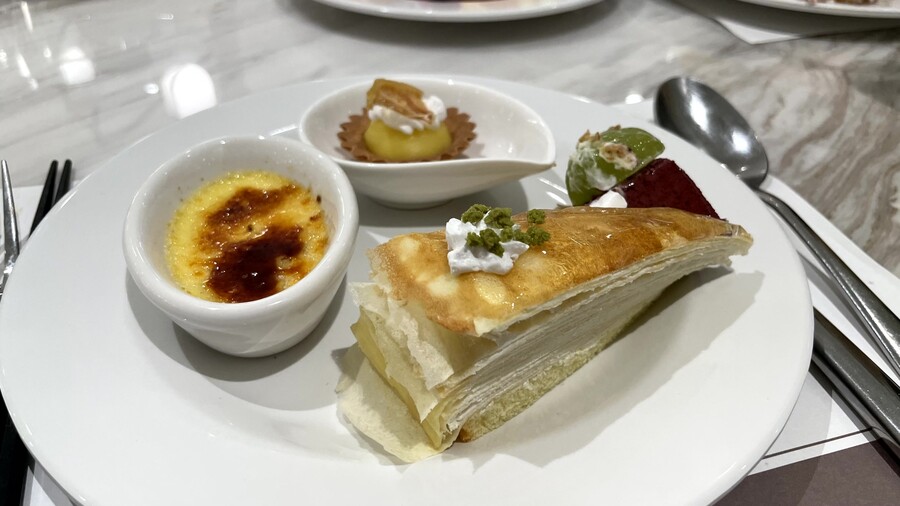 메뉴만 60가지 넘는 호텔뷔페_26.jpg