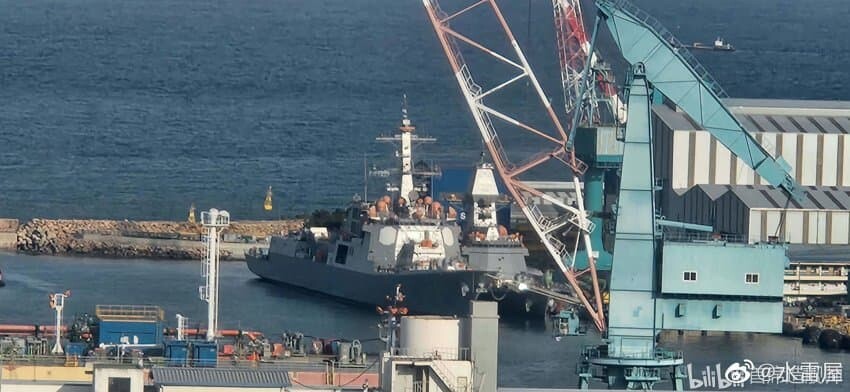 대한민국 해군 근황_1.jpg