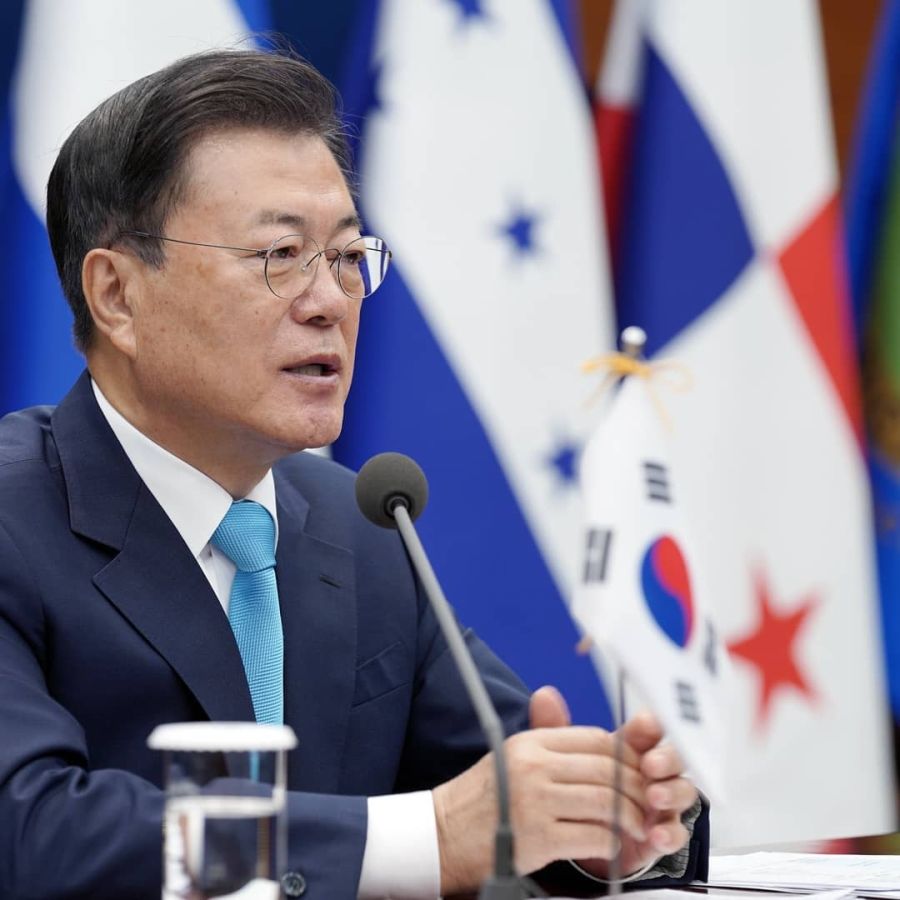 만우절) 현재 우리 대통령님 만세 💜_8.jpg