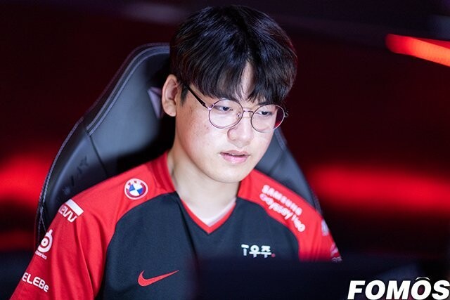 롤)룰러 개퇴물이네 ㅋㅋㅋ 엘크선에서 정리하네_1.jpeg