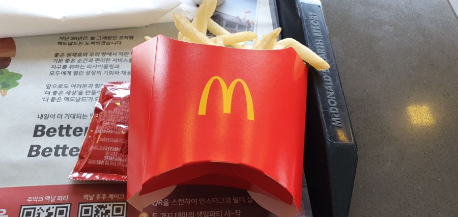 맥도날드에서 1955트리플어니언 세트를 먹어봤습니다. (feat. 아이스크림 콘)_7.jpg