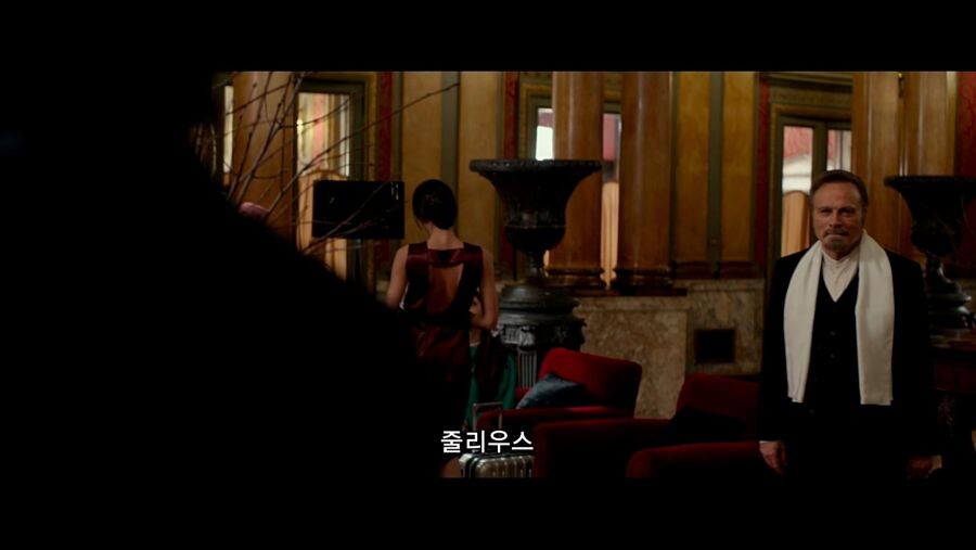 존윅의 캐릭터성을 잘 보여주는 명장면.jpg_4.jpg