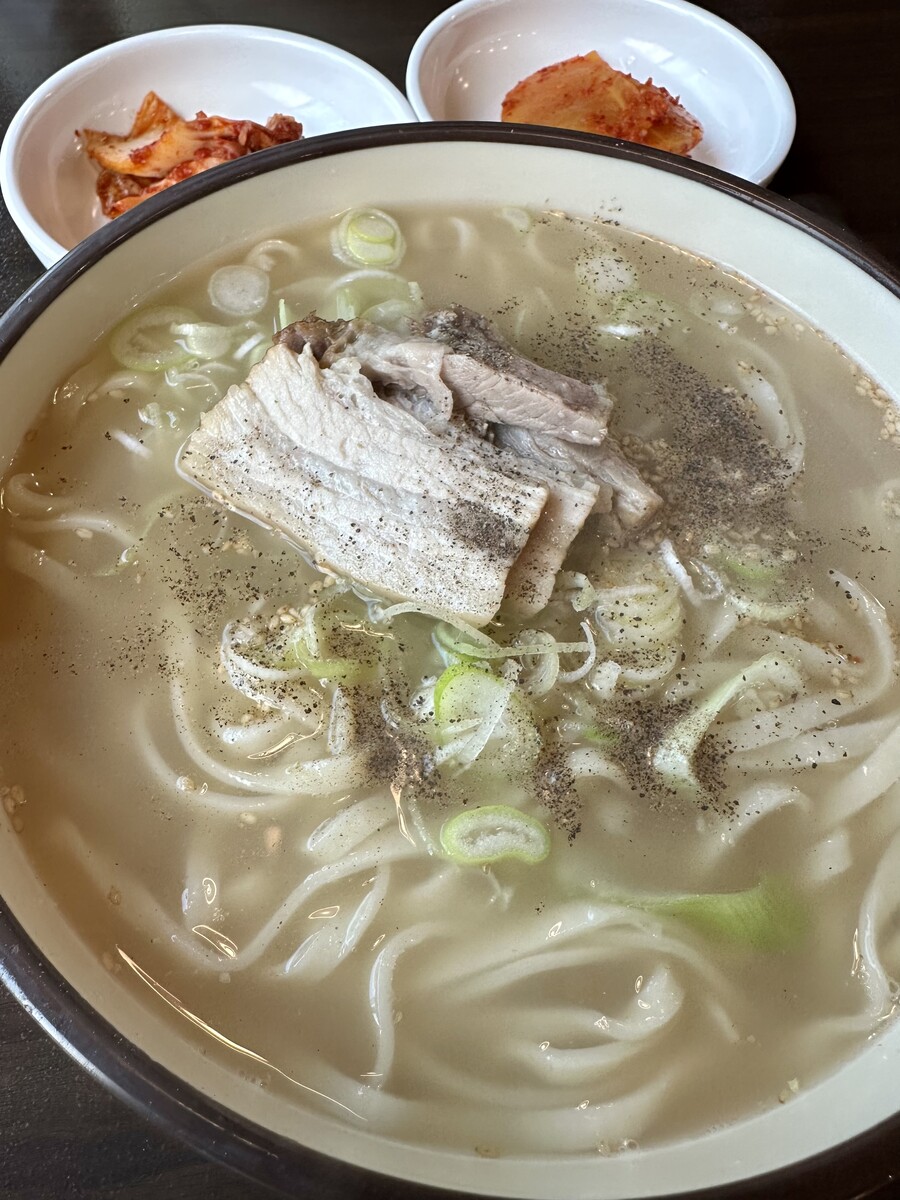 고기국수 스타일의 칼국수 | 음식 갤러리 고기국수 스타일의 칼국수 | 음식 갤러리 | 루리웹