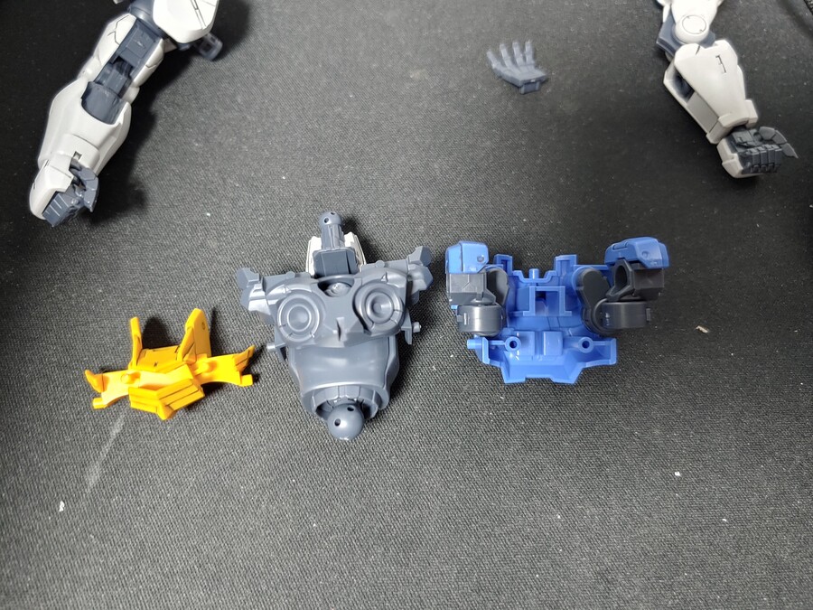 [풀메카닉스] 1/100 건담 에어리얼_4.jpg