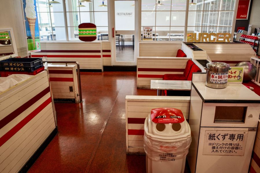 일본, 오래된 미국 분위기의 햄버거 가게🍔_3.jpg