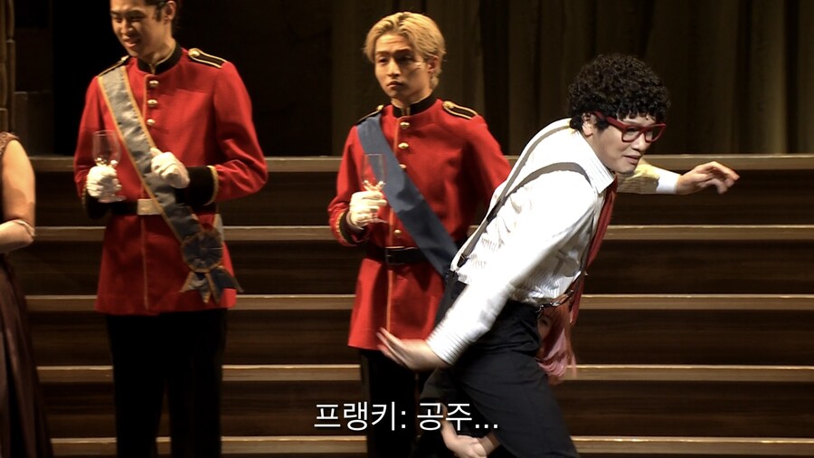 [스파이패밀리] 뮤지컬 스파이패밀리 (4) - 같은 장면 다른 캐스팅 비교 2_69.jpeg