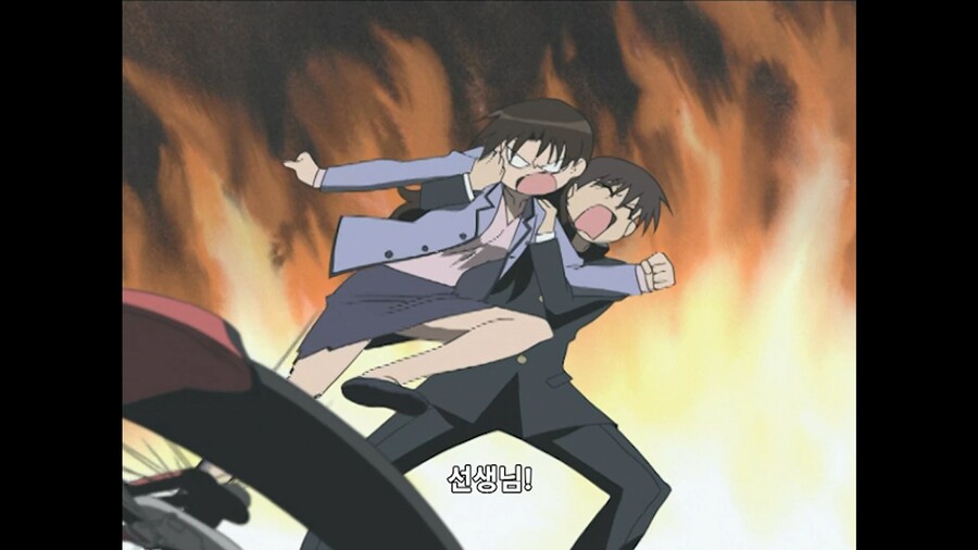 아즈망가]선생님이랑 같이 가면 지각은 봐주겠지?_1.jpg