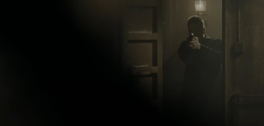 007 카지노 로얄의 전설적인 심영 고문씬_13.jpg