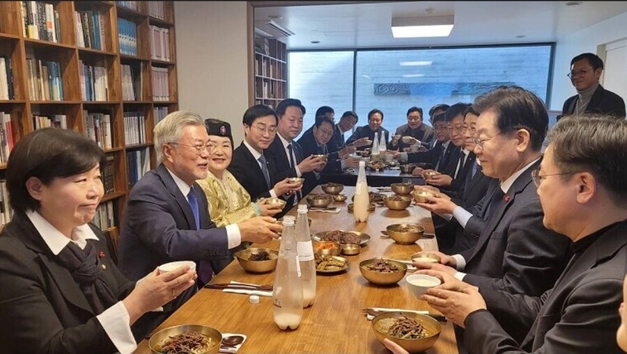 명작 감상) 제목: 빨리먹고 꺼져_1.jpg