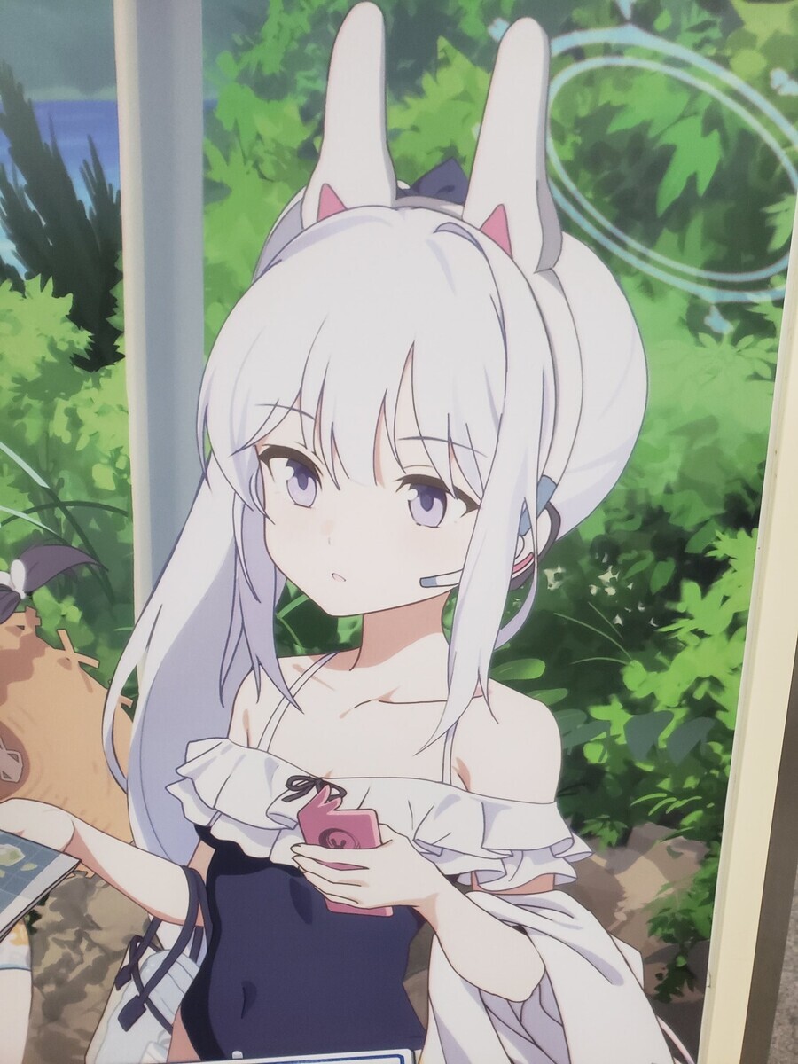 블루아카) 레빗소대 수영복 랜덤짤 10_12.jpg