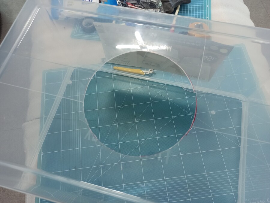 다이소 용품으로 도색부스 자작하기_9.jpg