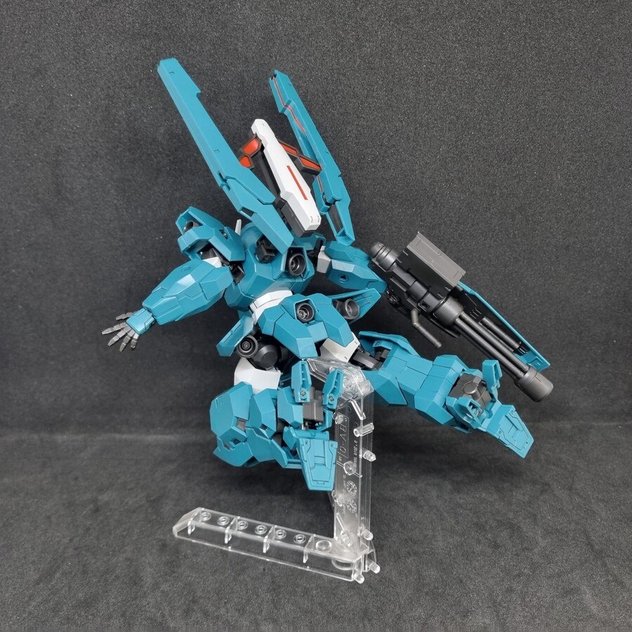 HGWM 건담 르브리스 울 ﻿(GUNDAM LFRITH UR)_17.jpg