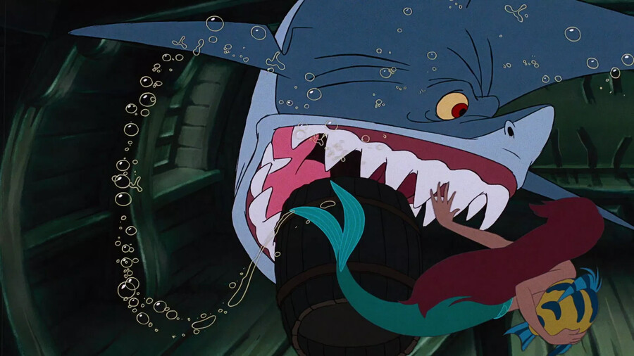 디즈니)뒷설정으로 이름이 있는 캐릭터들_16.jpg