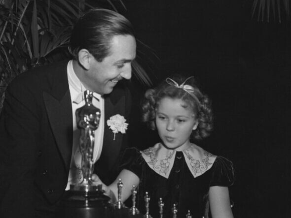 디즈니)뒷설정으로 이름이 있는 캐릭터들_5.jpg