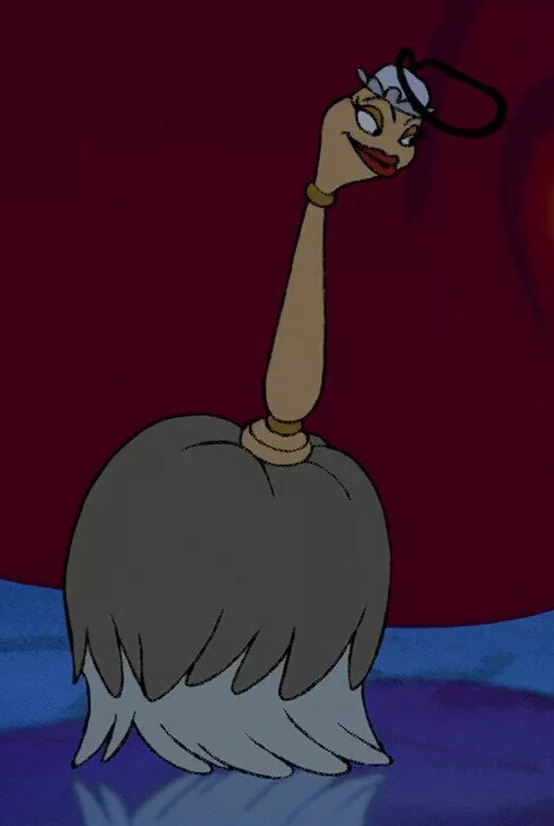 디즈니)뒷설정으로 이름이 있는 캐릭터들_18.png