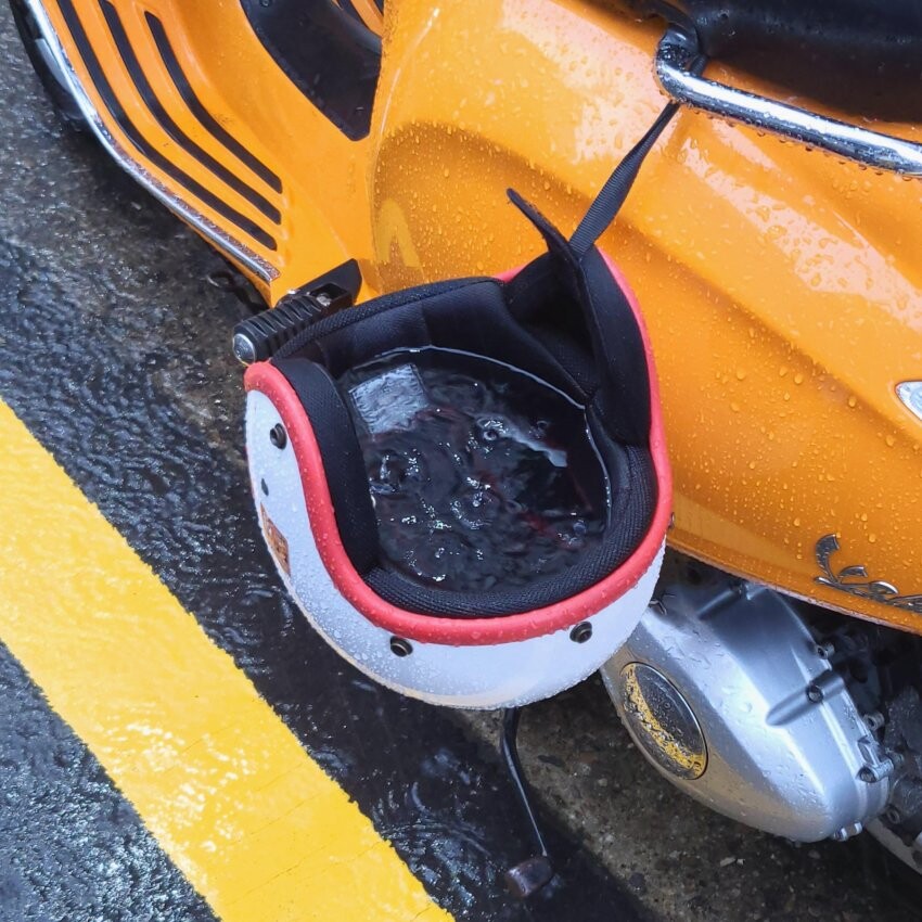 무언가 수상한 오토바이 짤 모음집_10.jpg