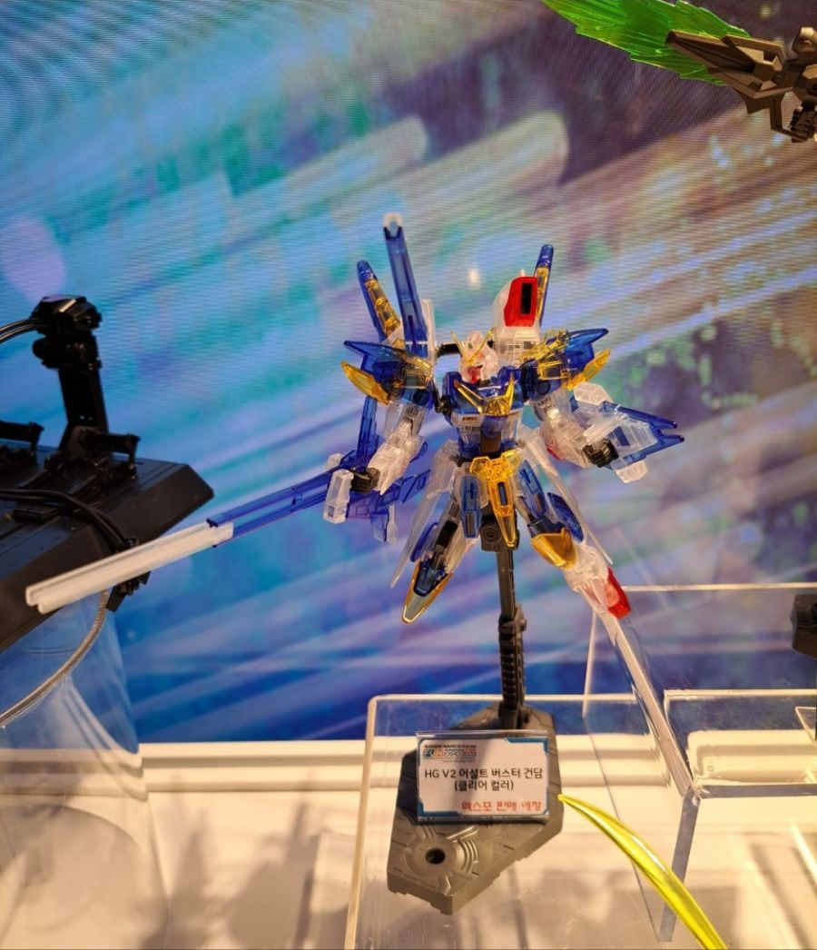 [건X 베이스] FUN 엑스포 2023 한정판 선행 샘플 전시 사진_3.jpg