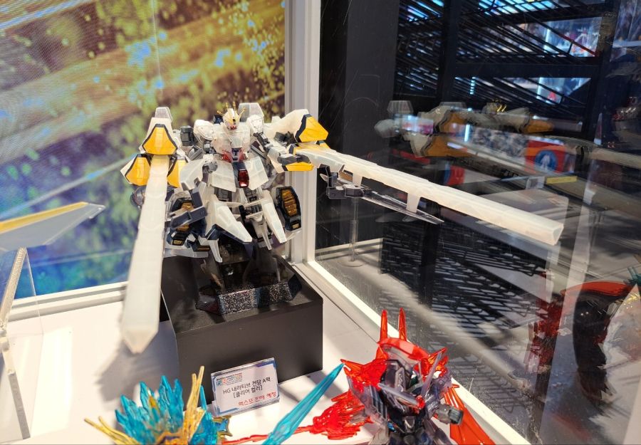 [건X 베이스] FUN 엑스포 2023 한정판 선행 샘플 전시 사진_7.jpg