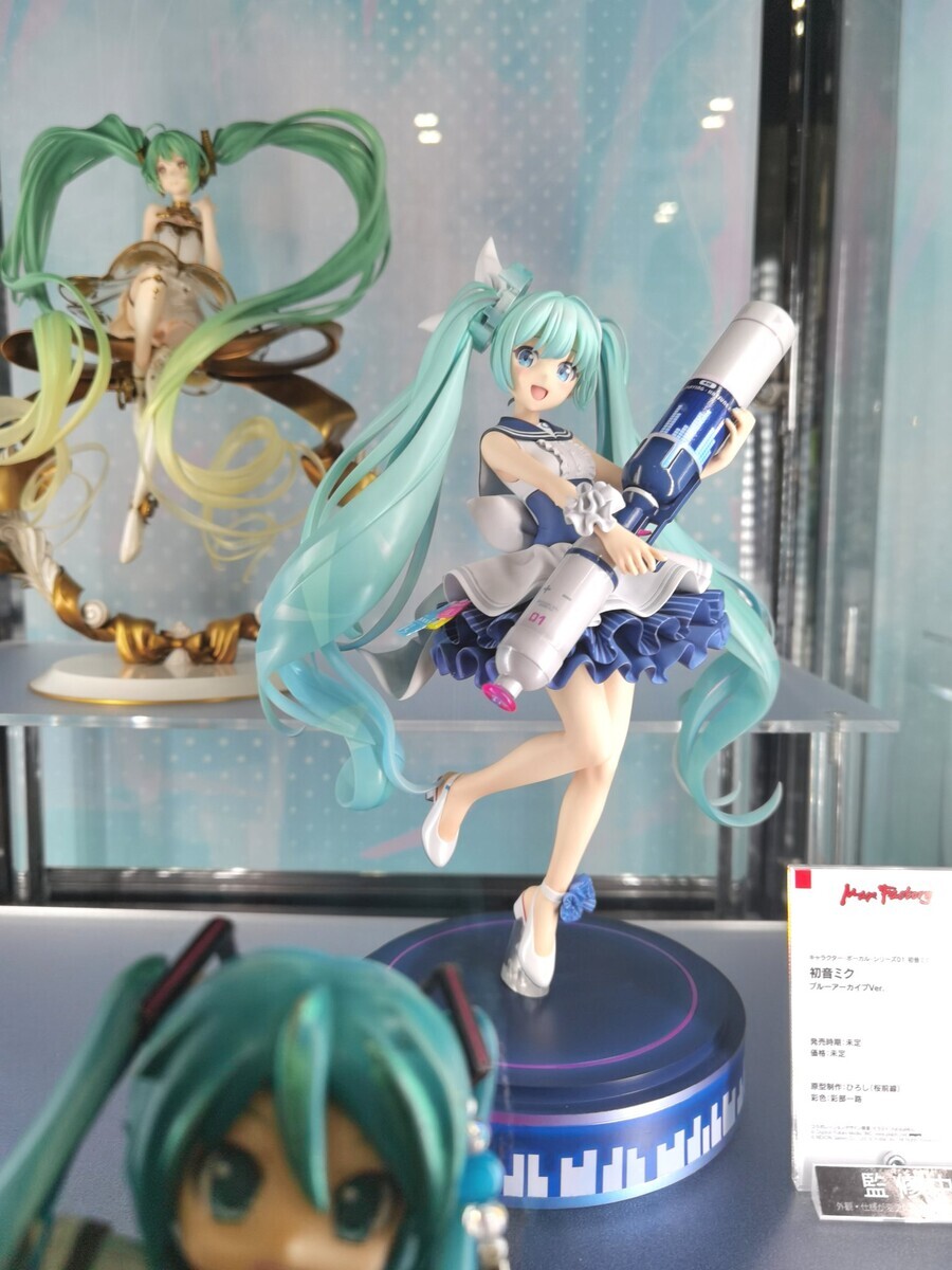 맥스팩토리) 하츠네 미쿠 블루아카버전_4.jpeg
