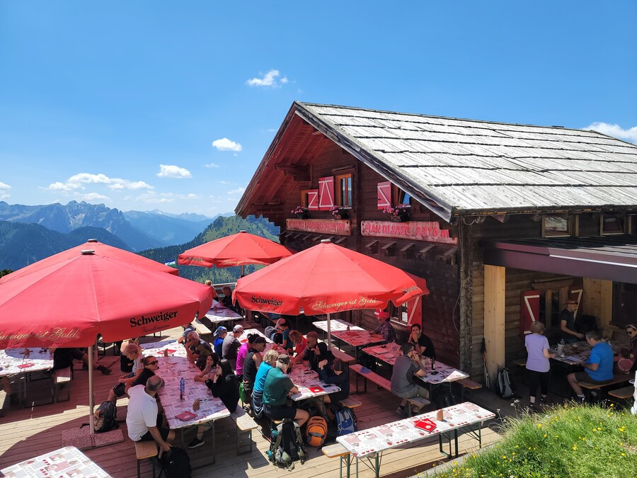 어머니 모시고 알프스 여행 20~21일차, 사쏘 룽고-포르도이 그리고 집으로_44.jpg