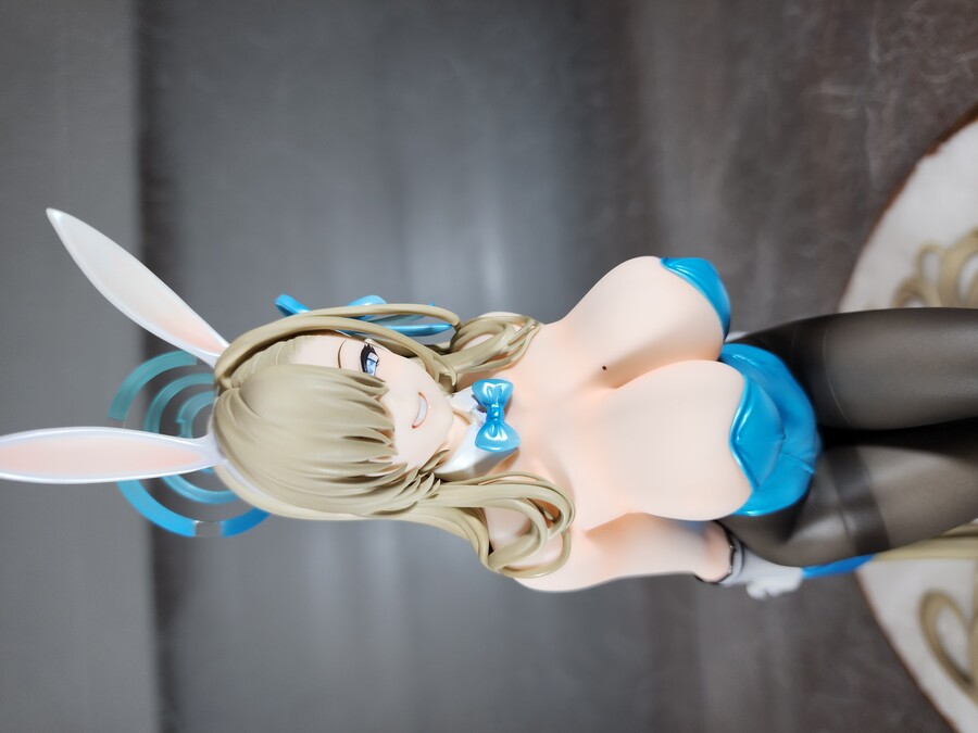 맥스팩토리) 블루아카이브 장유와 댕댕의 바니걸 여신상 1/7 아스나_6.jpg