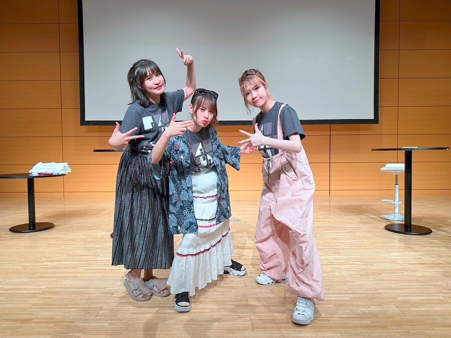 『아오야마 요시노와 마에다 카오리 금요일의 재첩』 리얼 이벤트 개최_15.jpg