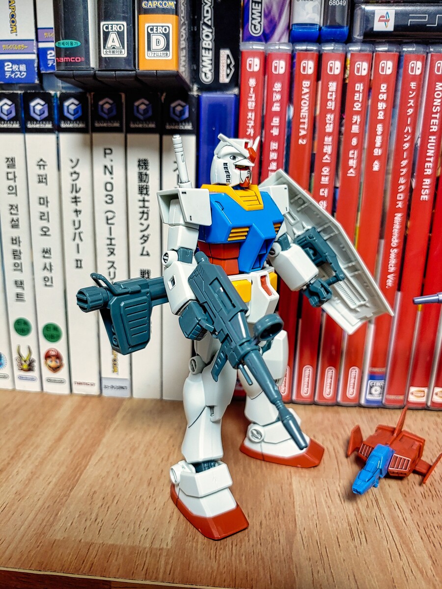 [HG] 건프라 스타터 세트 - 건담 vs.양산형 자쿠_10.jpg