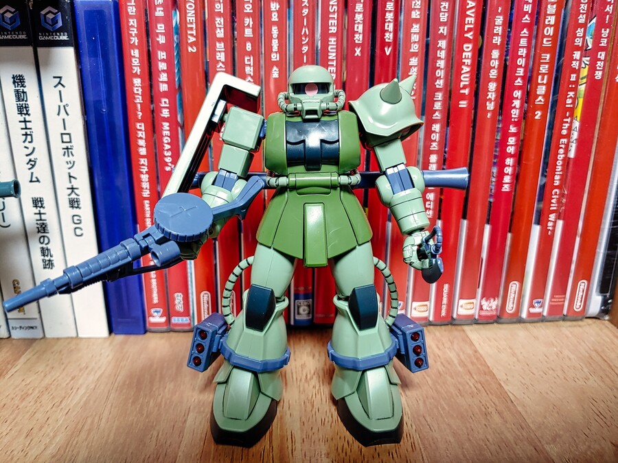 [HG] 건프라 스타터 세트 - 건담 vs.양산형 자쿠_20.jpg