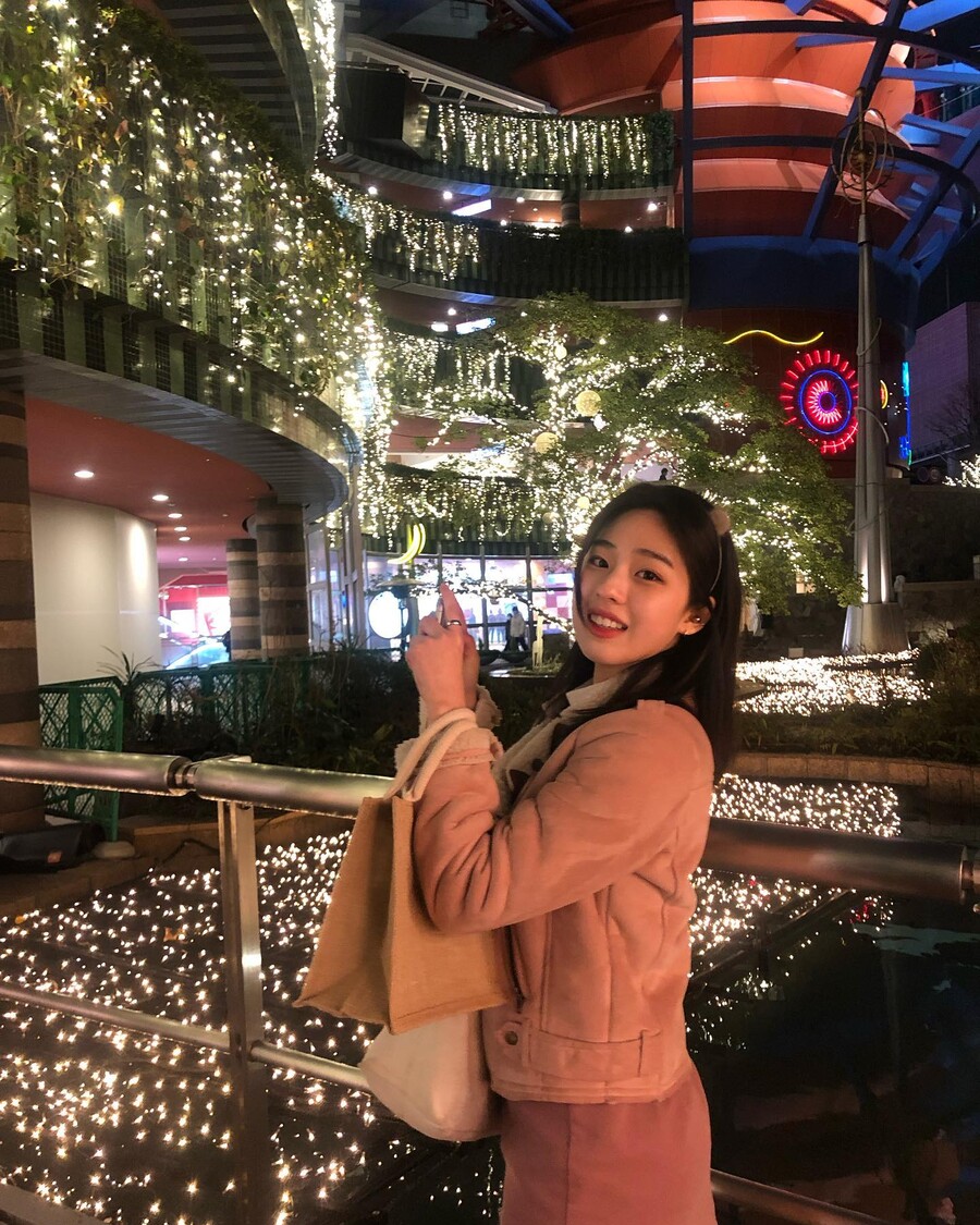 유투버하는 건대 공계과탑 누나의 비주얼.jpg_8.jpg