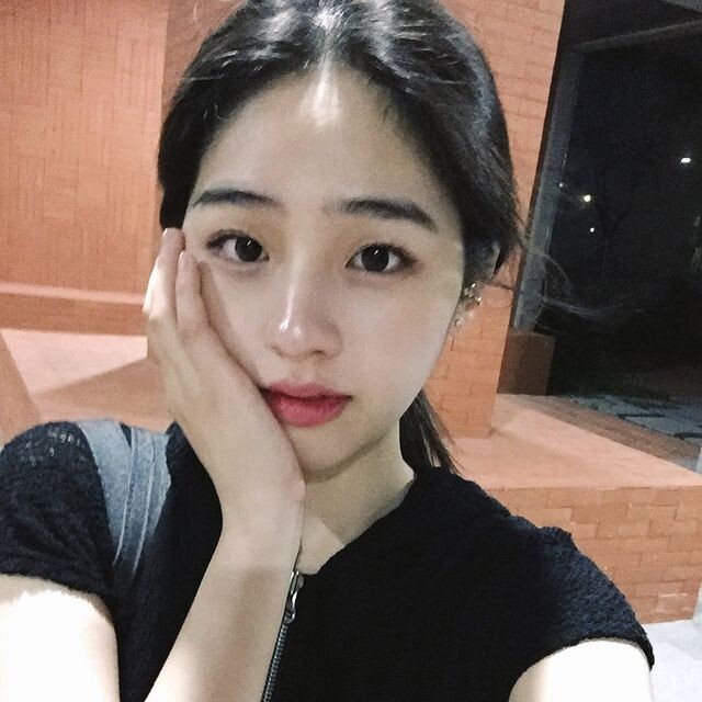 유투버하는 건대 공계과탑 누나의 비주얼.jpg_15.jpg