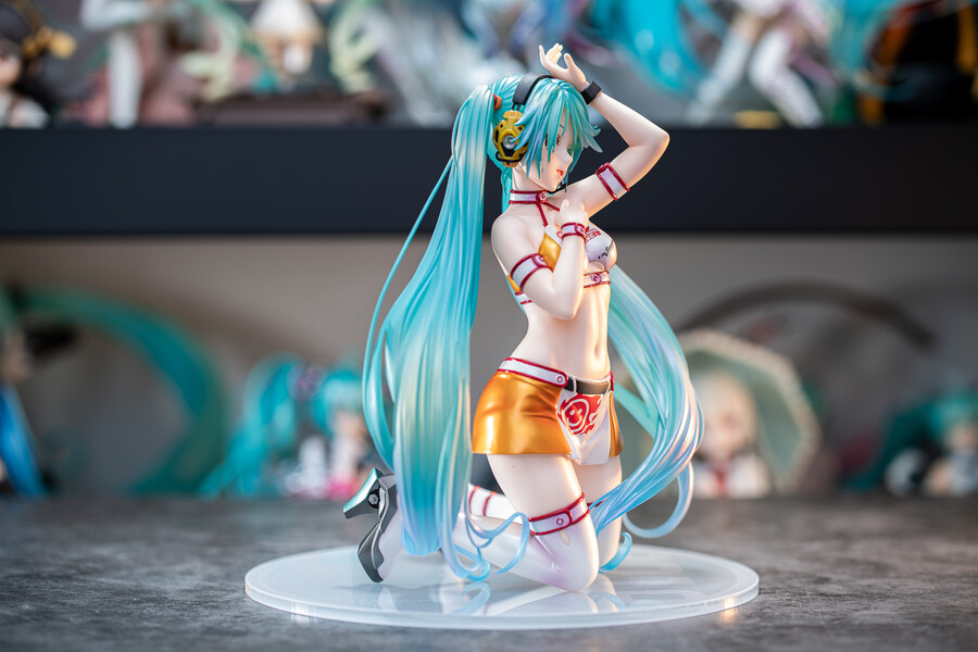 2010레이싱 미쿠 피규어가 왔네요._2.jpg