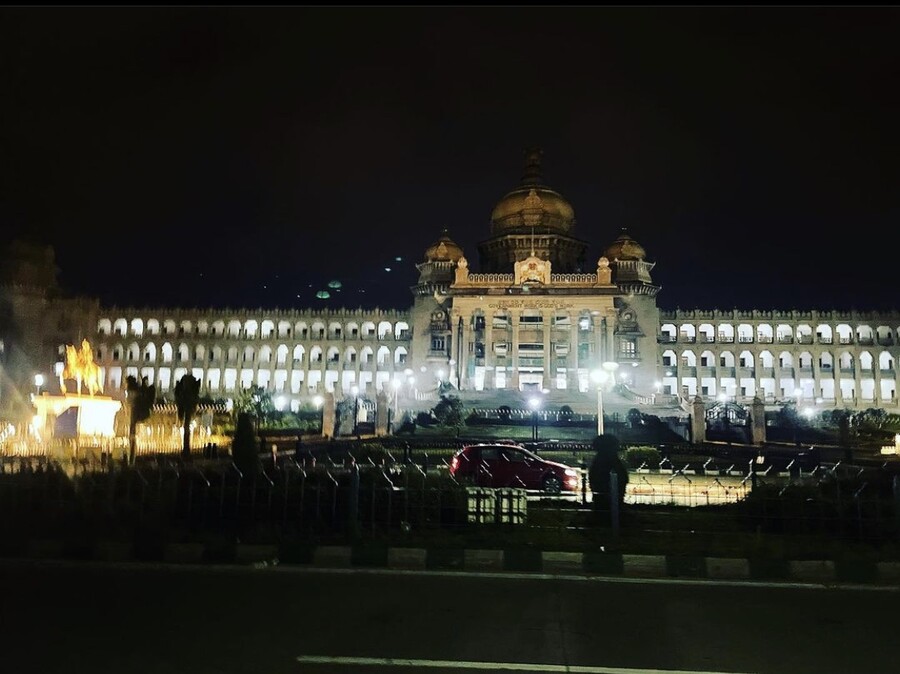 모든 사람들이 나를 뚫어지게 쳐다본다면 벌어지는 일/인도여행의 시작_2.jpg