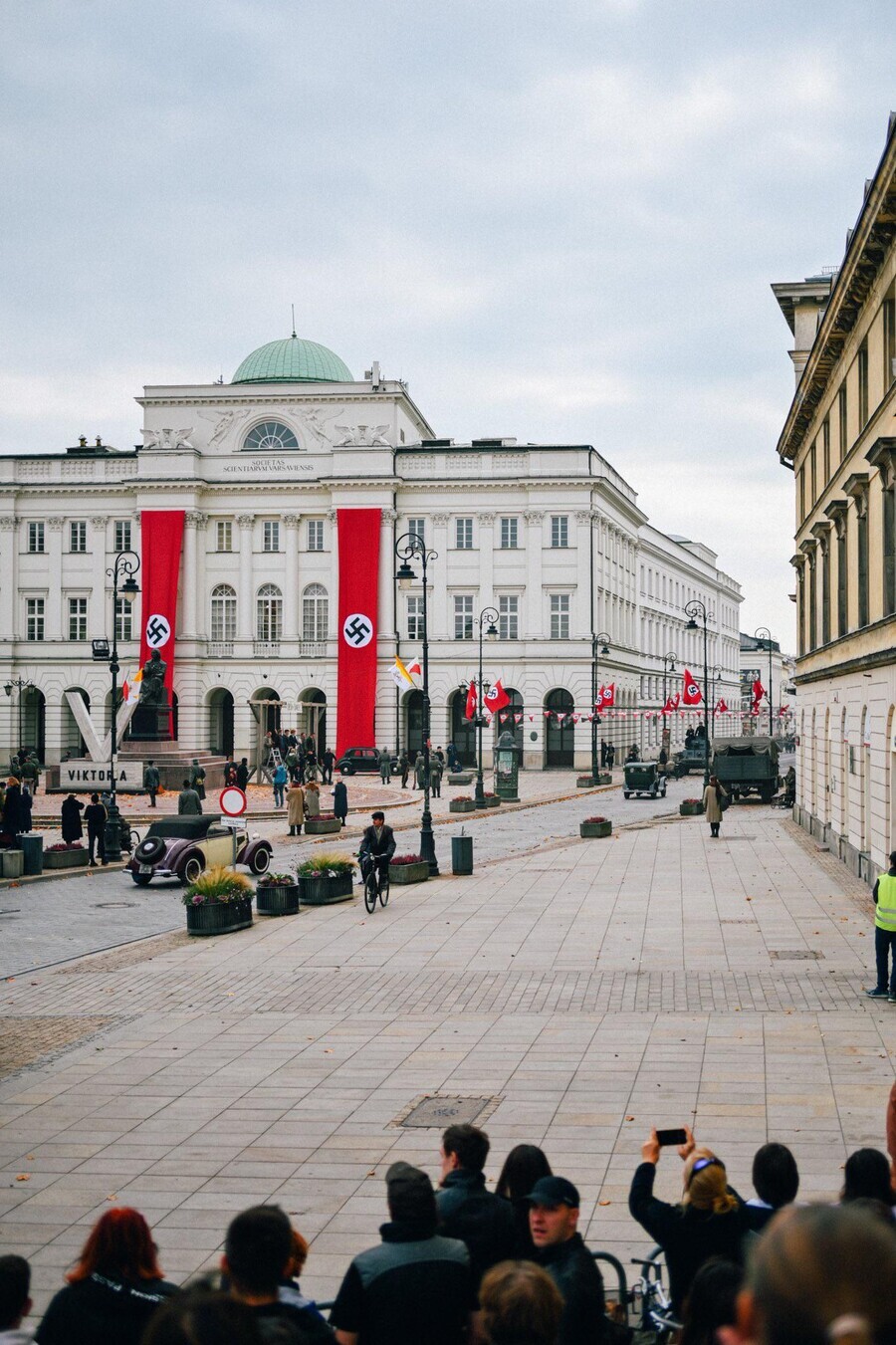 폴란드 바르샤바의 근황_1.jpg