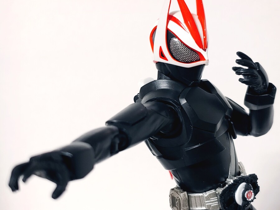 SHF 가면라이더 기츠 (엔트리 레이즈 폼)_6.jpg