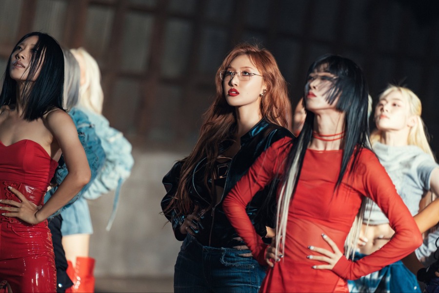 231011.화사(HWASA) X SWF2 - 'Chili' MV Behind 6.jpg