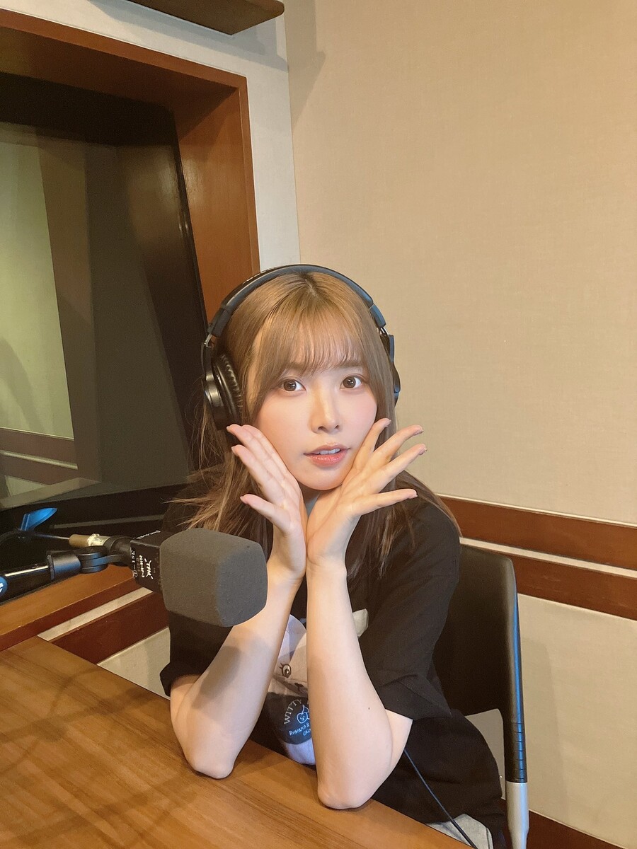 럽라) [성우] 리유 내한 발표 기념 랜덤짤_20.jpg