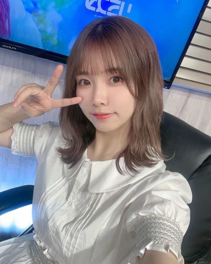 럽라) [성우] 리유 내한 발표 기념 랜덤짤_49.jpg