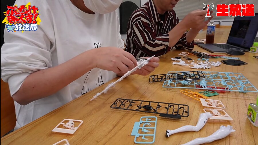 [맥스팩토리] PLAMAX 아야나미 레이. 샘플 조립 영상_4.jpg