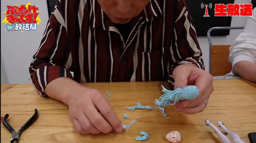 [맥스팩토리] PLAMAX 아야나미 레이. 샘플 조립 영상_19.jpg