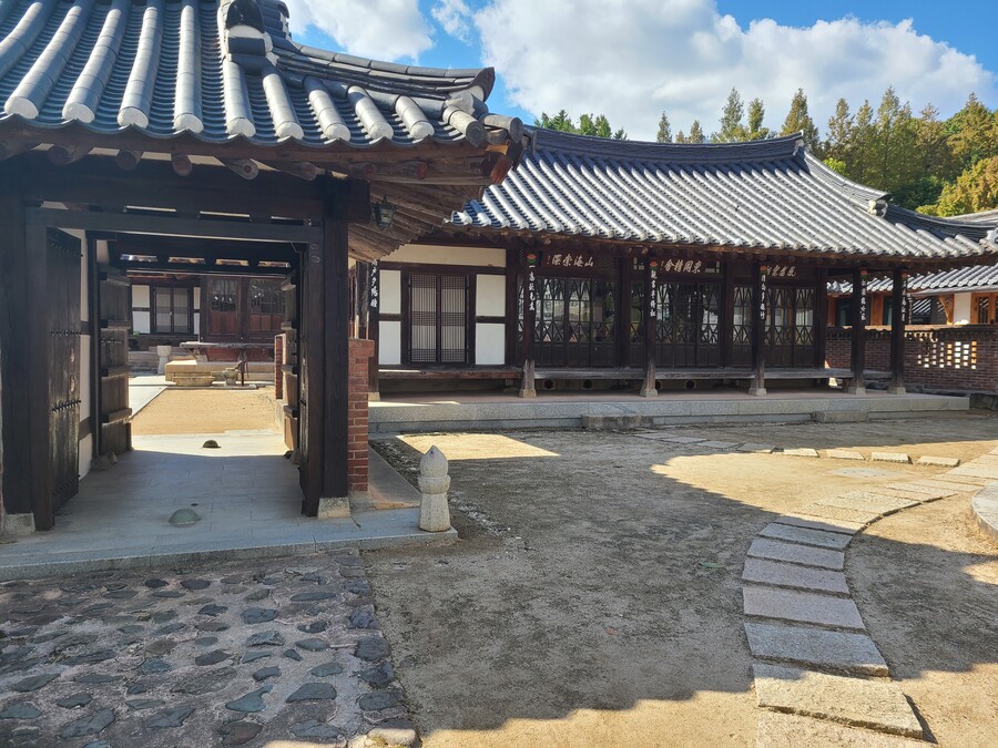 와조선시대 부자집 구경했는데 그때도 부자는 살만했겠다