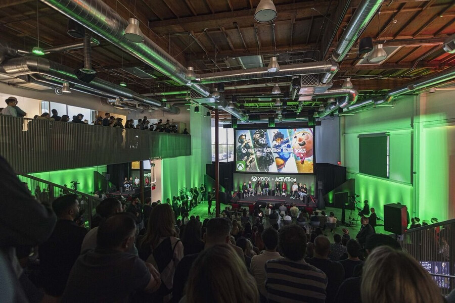 필스펜서 및 XBOX경영진 액티비전 퍼블리싱 본사 방문_3.png