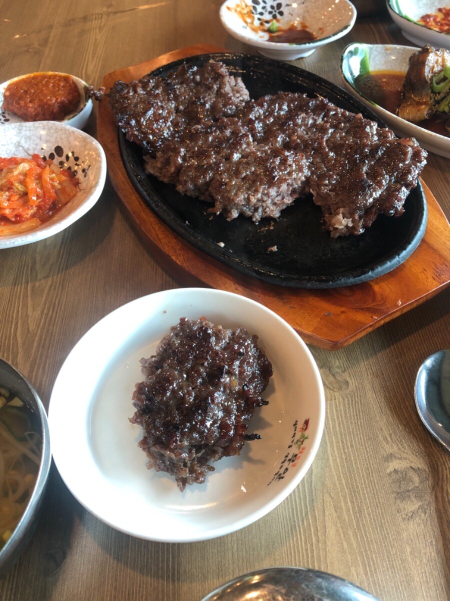 시골 식당에서 강아지를 만남 (귀여워)_10.jpeg