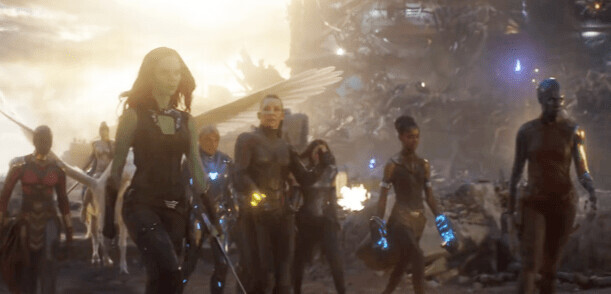 어벤져스) 안 본 사람 : 티 안나는 되게 특이한 합성이네요_2.png